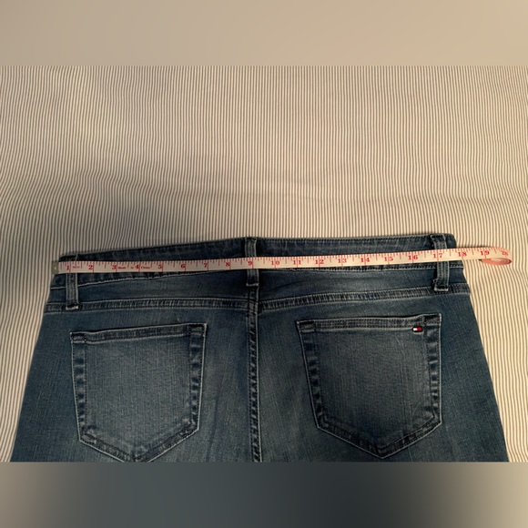 Tommy Hilfiger Jeans - Picture 6 of 10